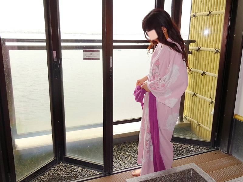 万葉の湯でぶら散歩